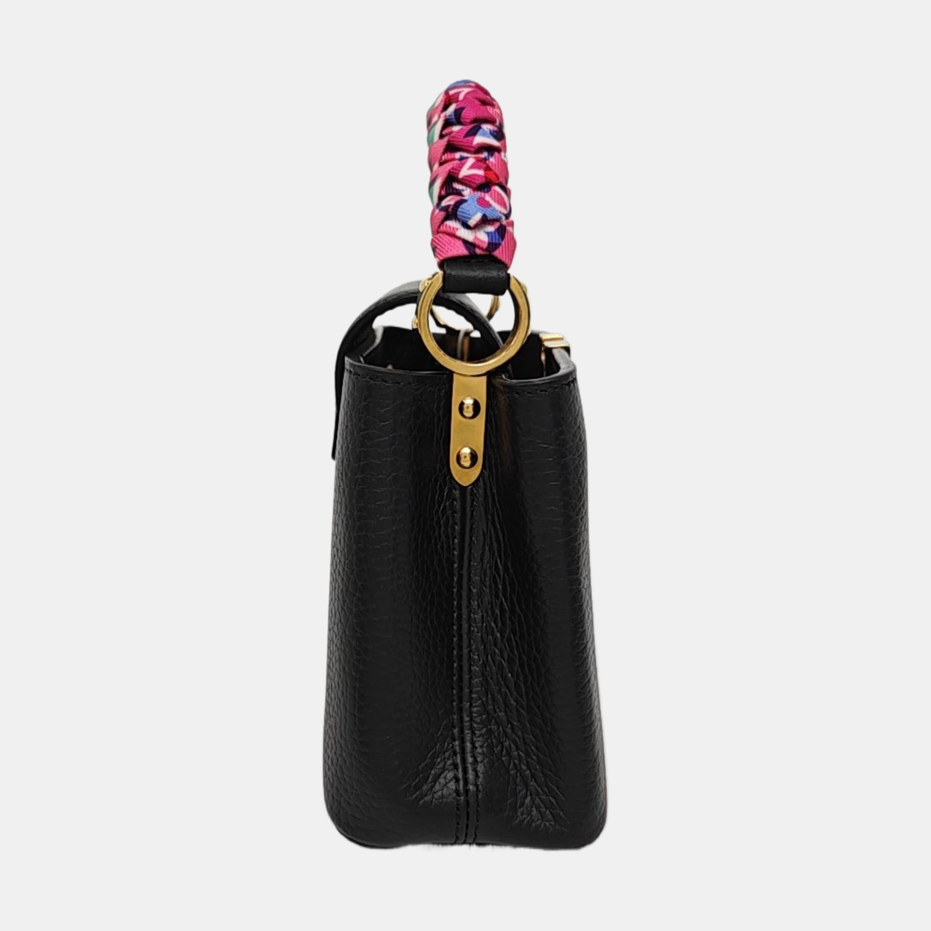 Authenticated pre-owned  Capucines Mini Calfskin Black - Shoulder Bag at Looply