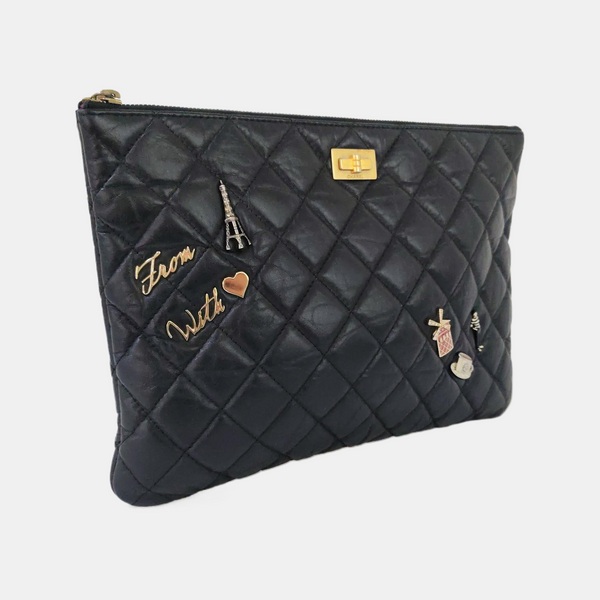 Authenticated pre-owned  2.55 East West Quilted Calfskin Black - Clutch at Looply