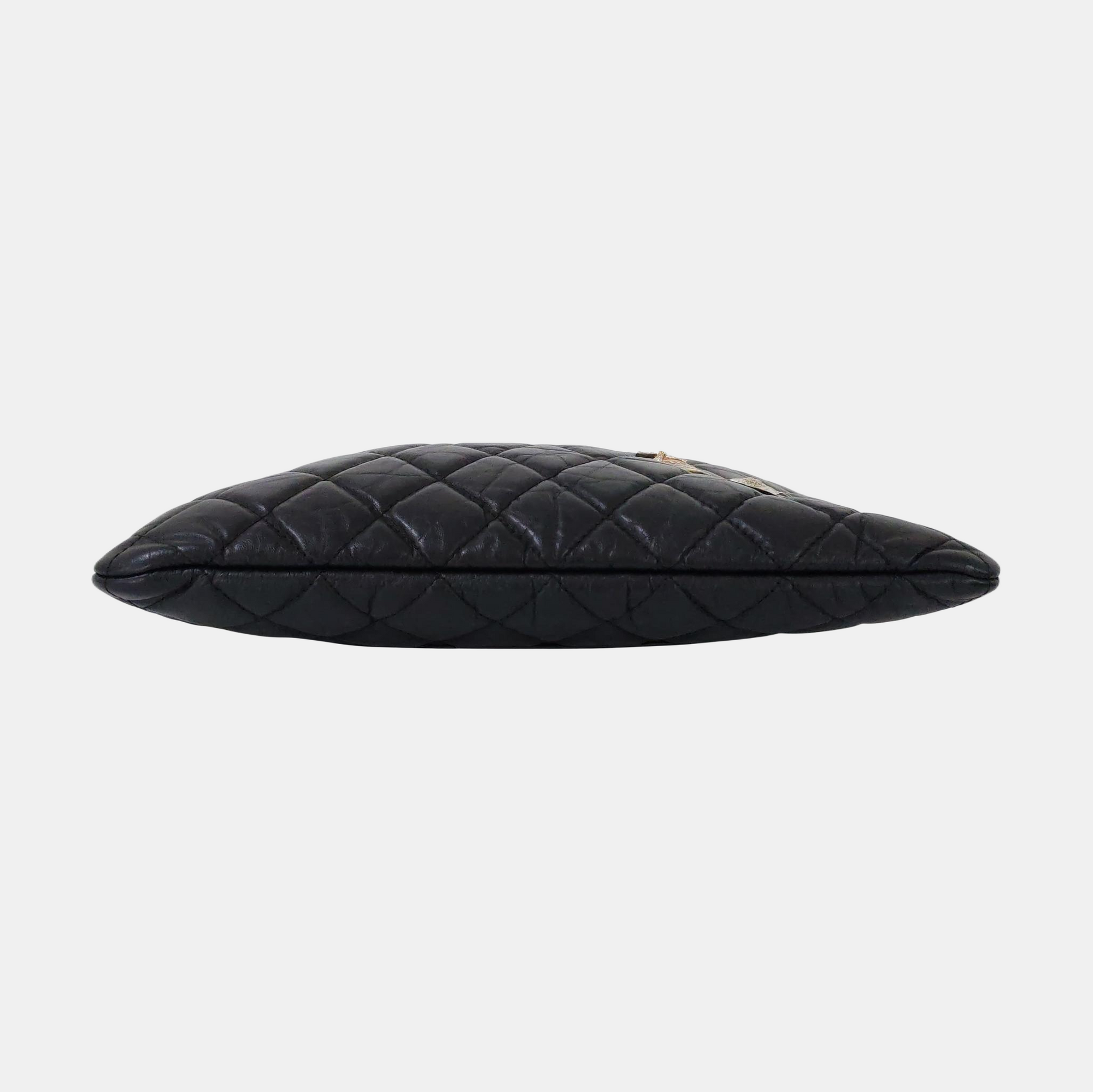 Authenticated pre-owned  2.55 East West Quilted Calfskin Black - Clutch at Looply