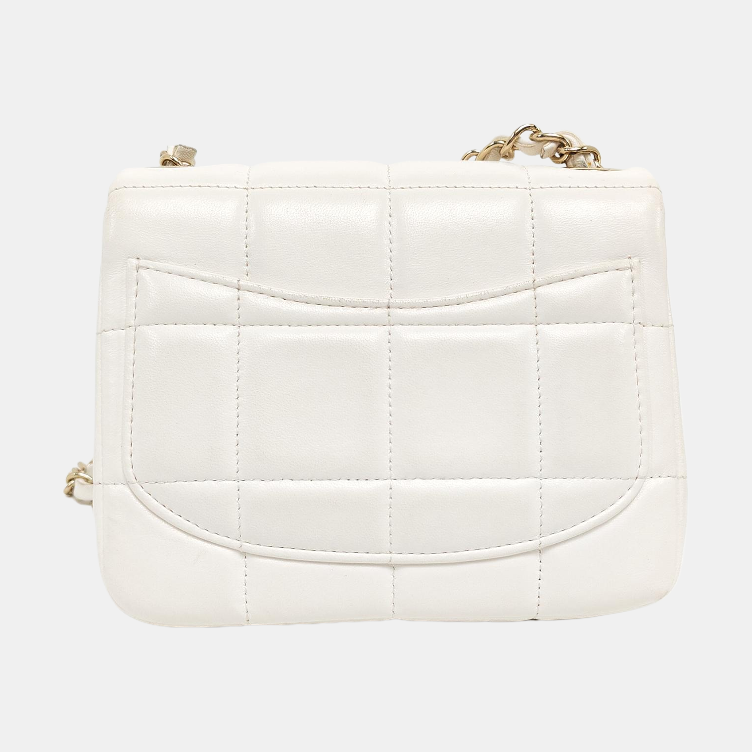 Authenticated pre-owned  Classic Flap Medium Lambskin White - Crossbody Bag at Looply