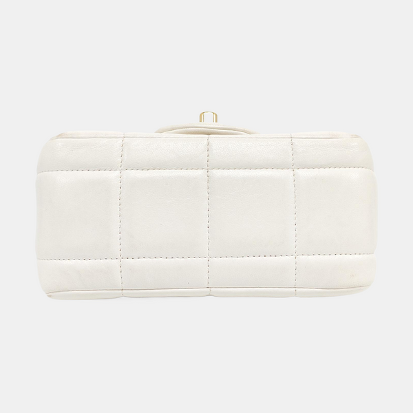 Authenticated pre-owned  Classic Flap Medium Lambskin White - Crossbody Bag at Looply