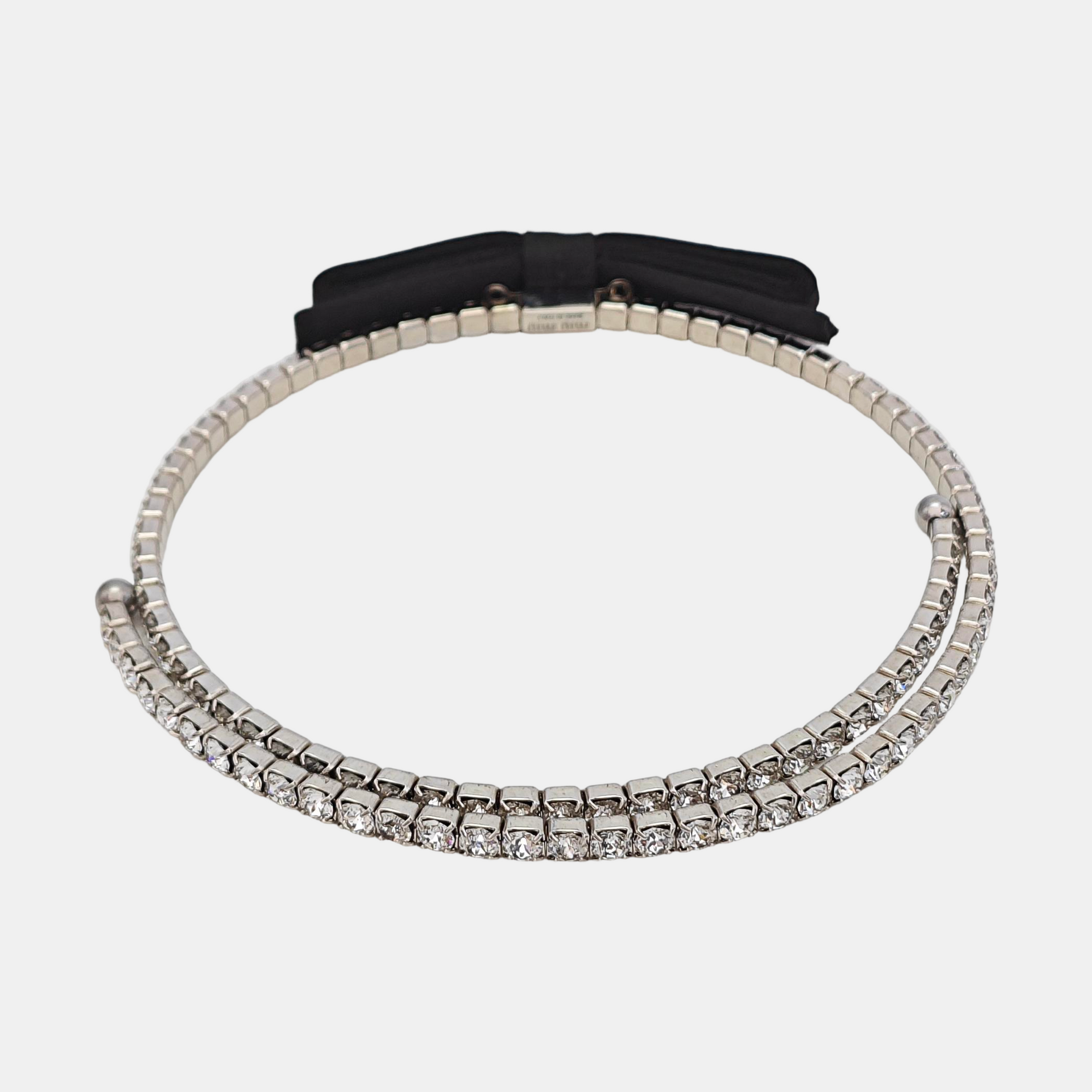 Authenticated pre-owned  Synthetic Crystal Silver-tone Metal Necklace - Necklace at Looply