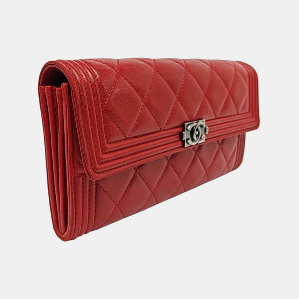 Authenticated pre-owned  Boy Chanel WOC Quilted Lambskin Red Wallet - Wallet at Looply