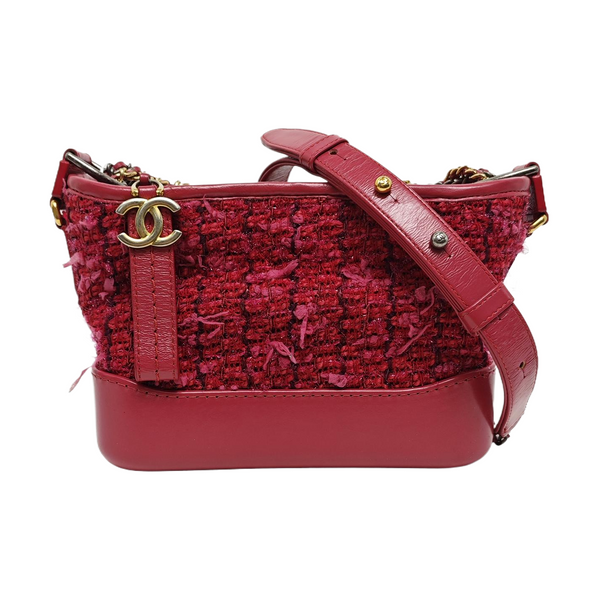 Authenticated pre-owned  Gabrielle Small Wool Red - Shoulder Bag at Looply