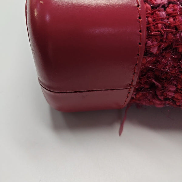 Authenticated pre-owned  Gabrielle Small Wool Red - Shoulder Bag at Looply