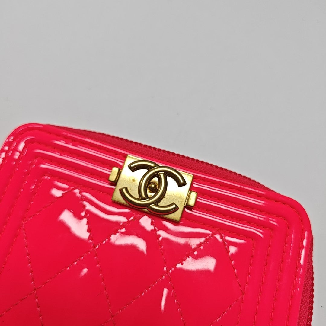 Authenticated pre-owned  Boy Chanel Quilted Patent Calfskin Pink Card Holder - Card Holder at Looply
