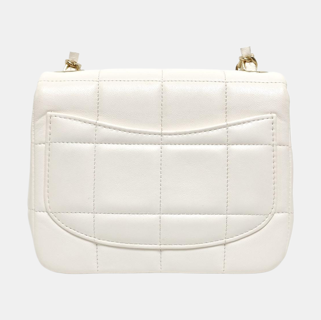 Authenticated pre-owned  Classic Flap Lambskin White - Crossbody Bag at Looply