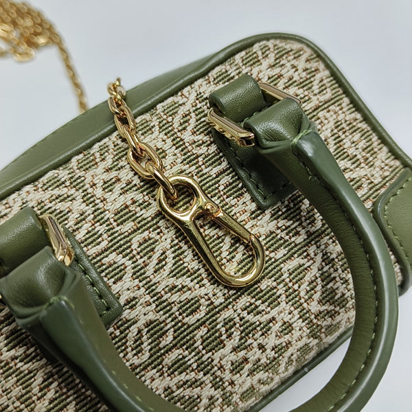 Authenticated pre-owned  Amazona Canvas Beige - Shoulder Bag at Looply
