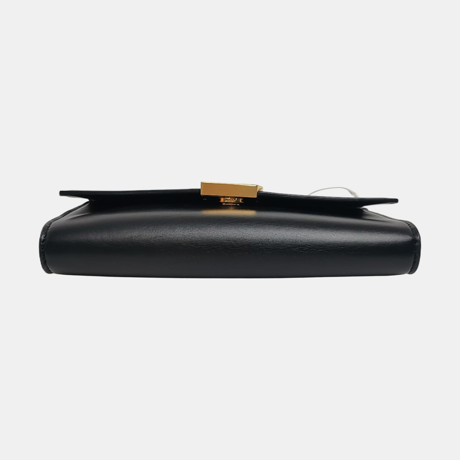 Authenticated pre-owned  Capucines Calfskin Black - Shoulder Bag at Looply