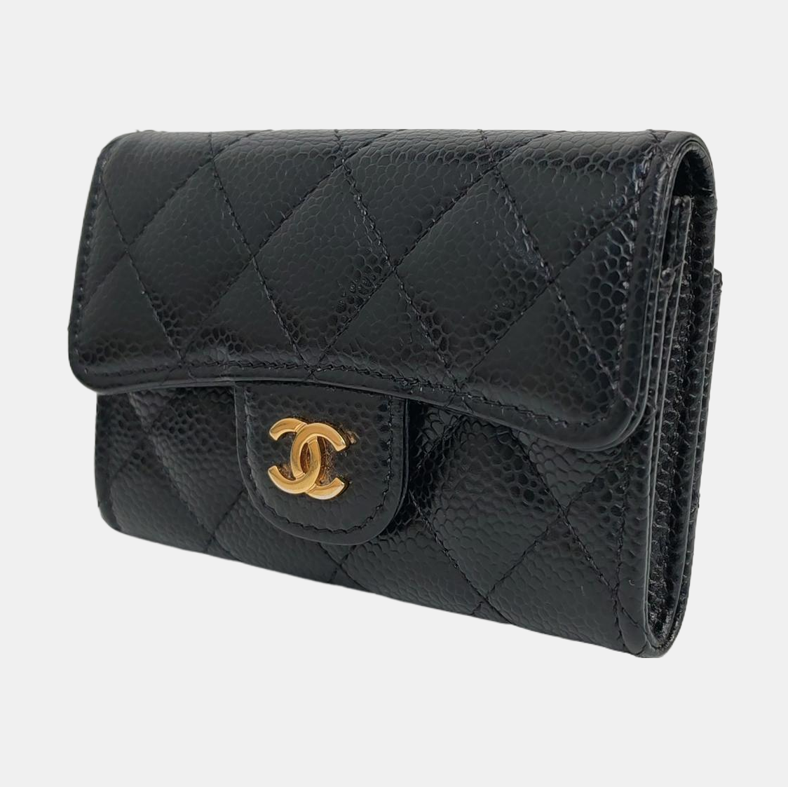 Authenticated pre-owned  Classic Flap Quilted Grained Calfskin Black - Clutch at Looply