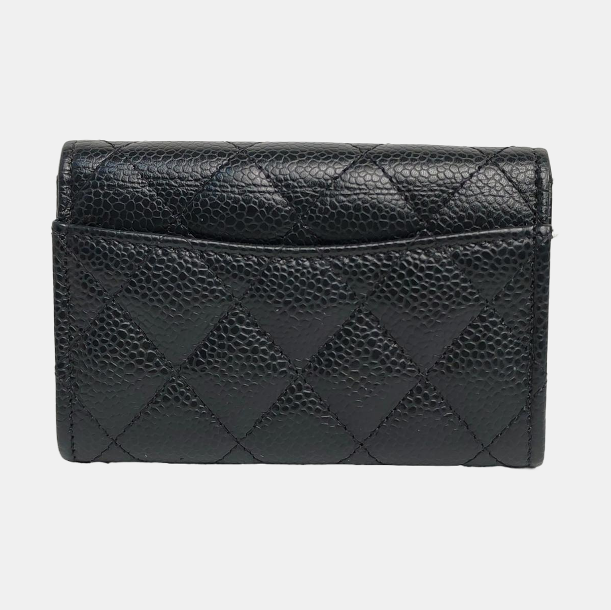 Authenticated pre-owned  Classic Flap Quilted Grained Calfskin Black - Clutch at Looply