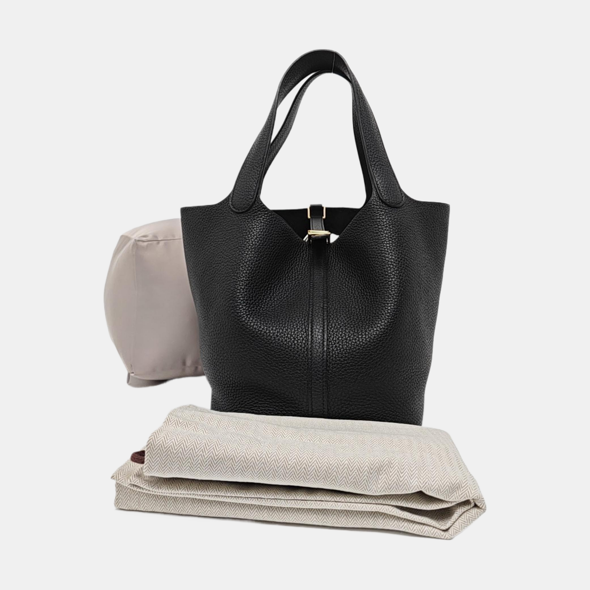 Authenticated pre-owned  Picotin Lock 22 Clemence Black - Top Handle Bag at Looply