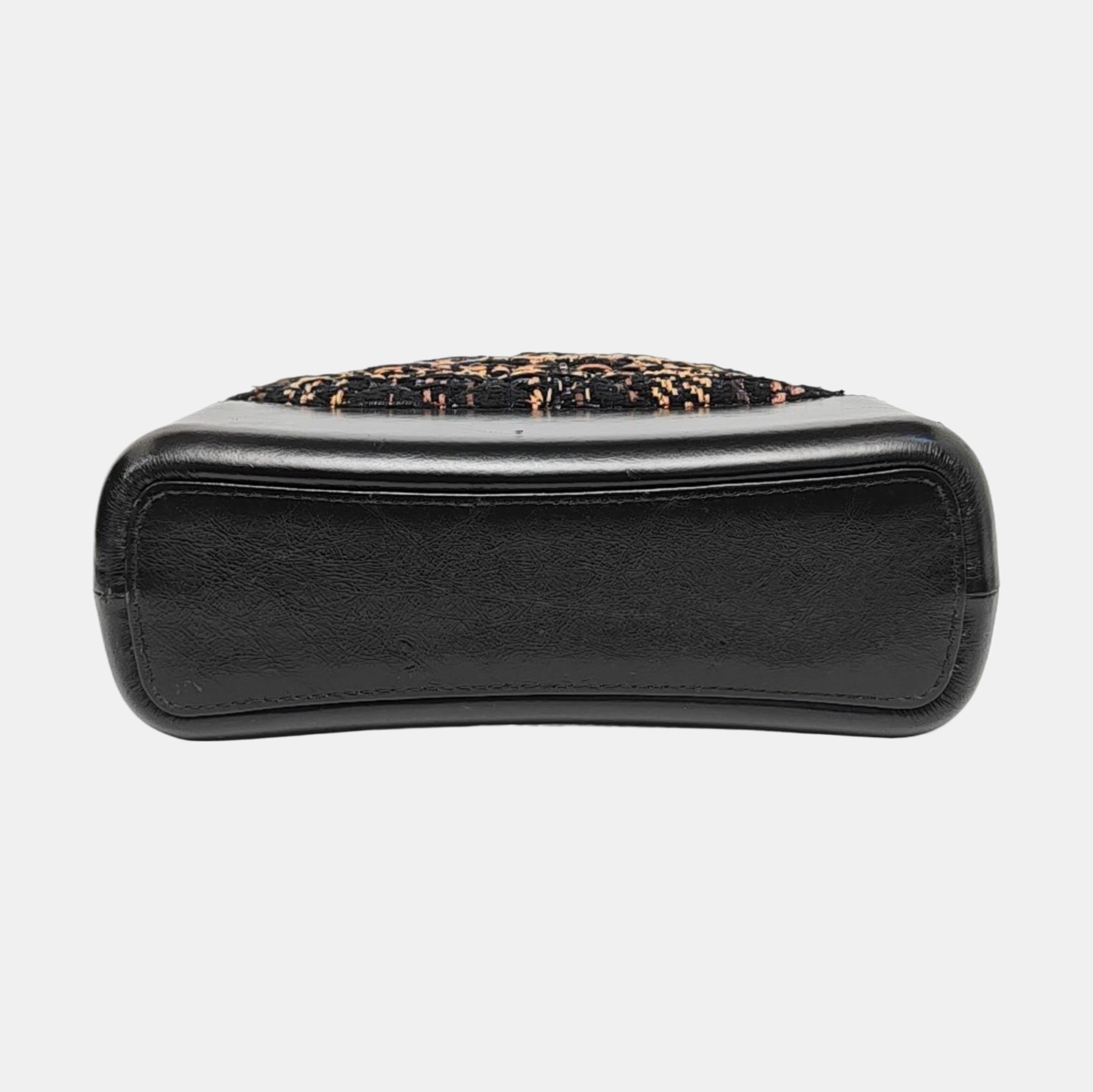 Authenticated pre-owned  Gabrielle Medium Wool Black - Shoulder Bag at Looply