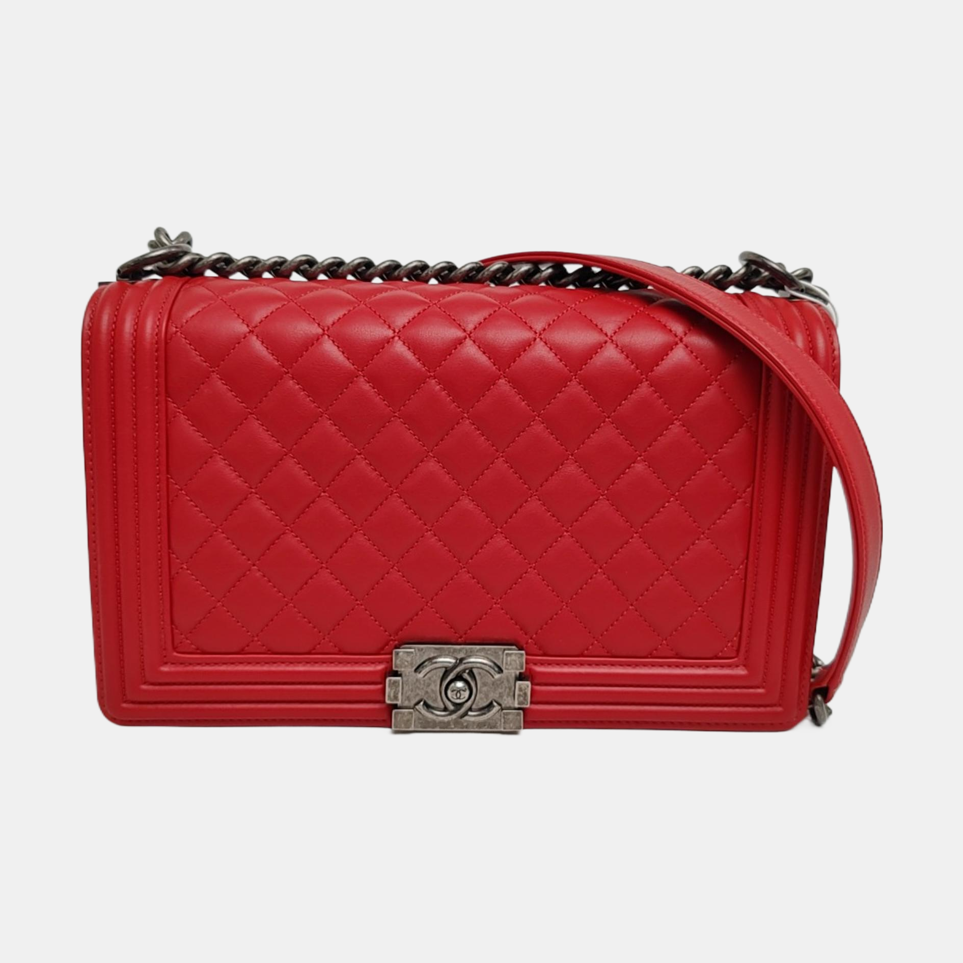 Authenticated pre-owned  Boy Chanel Large Quilted Calfskin Red - Shoulder Bag at Looply