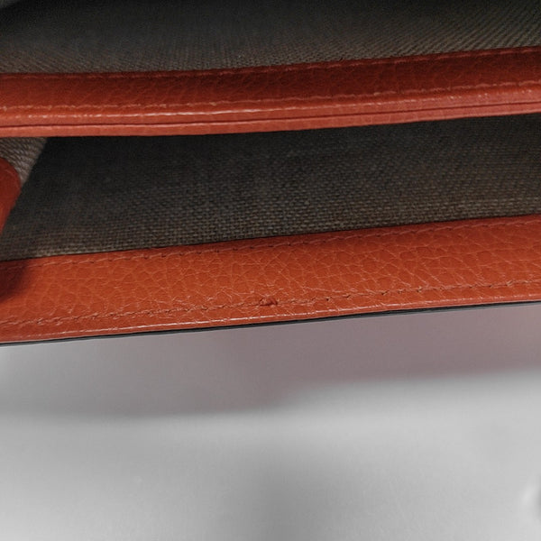 Authenticated pre-owned  Interlocking G Calfskin Orange - Shoulder Bag at Looply