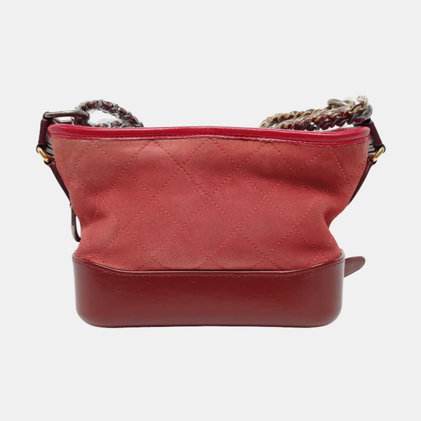 Authenticated pre-owned  Gabrielle Small Quilted Suede Red - Shoulder Bag at Looply