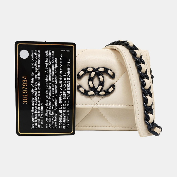 Authenticated pre-owned  Chanel 19 Quilted Calfskin White - Shoulder Bag at Looply