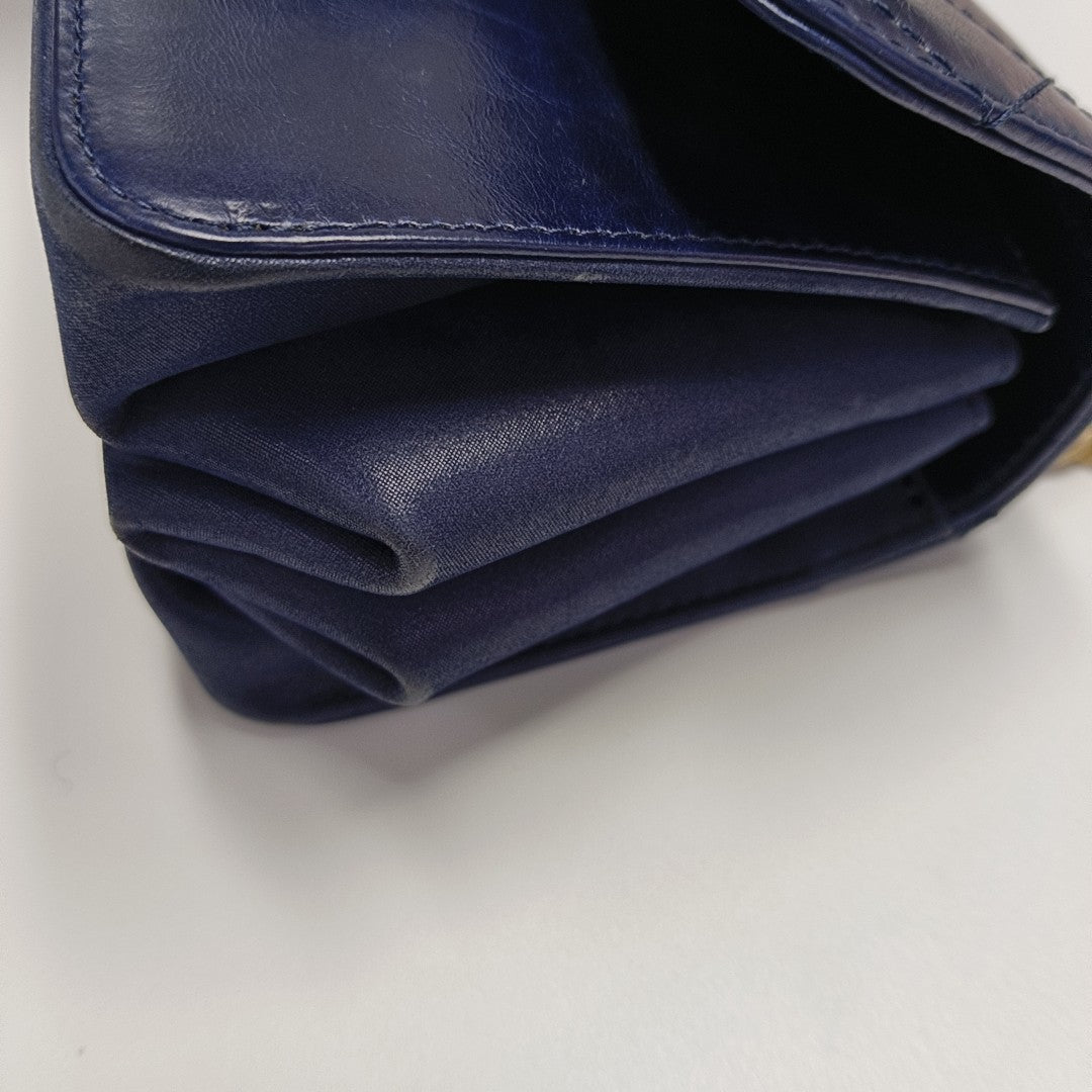 Authenticated pre-owned  Classic Flap Quilted Calfskin Blue - Shoulder Bag at Looply