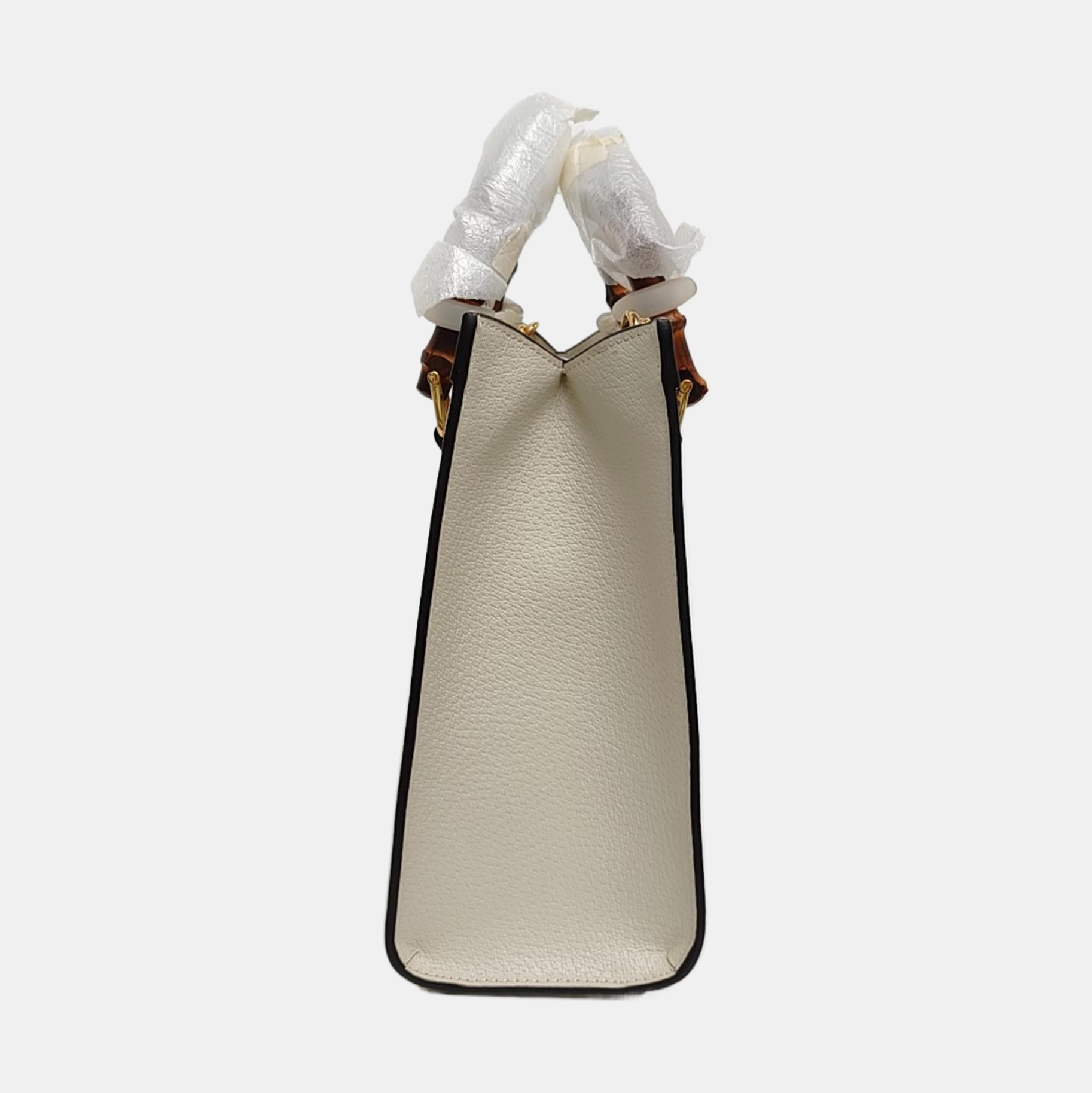 Authenticated pre-owned  Diana Small Calfskin White - Shoulder Bag at Looply