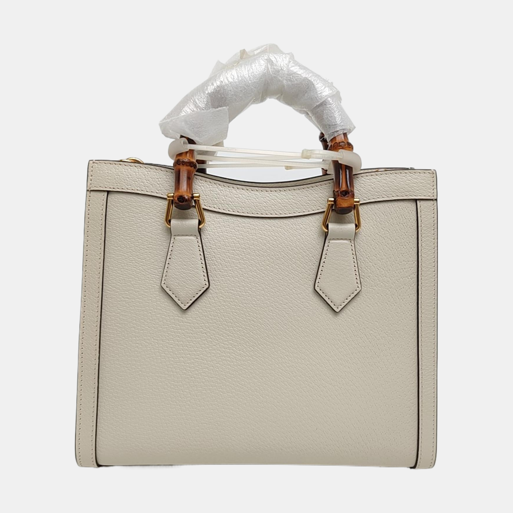 Authenticated pre-owned  Diana Small Calfskin White - Shoulder Bag at Looply