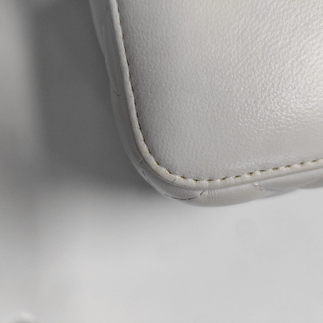 Authenticated pre-owned  Vanity Case Small Quilted Lambskin White - Shoulder Bag at Looply