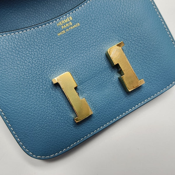 Authenticated pre-owned  Constance Slim Evercolor Blue Card Holder - Card Holder at Looply