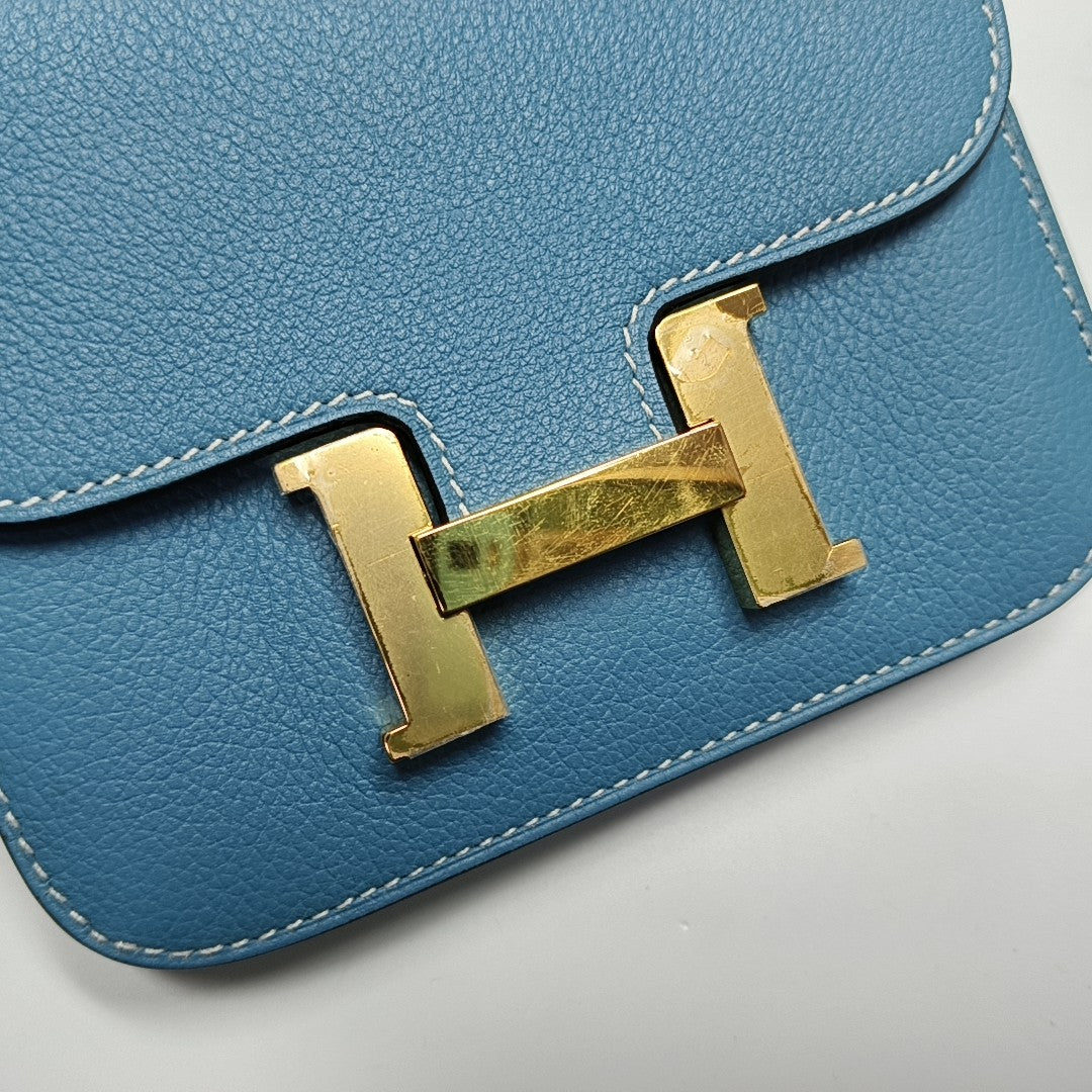 Authenticated pre-owned  Constance Slim Evercolor Blue Card Holder - Card Holder at Looply