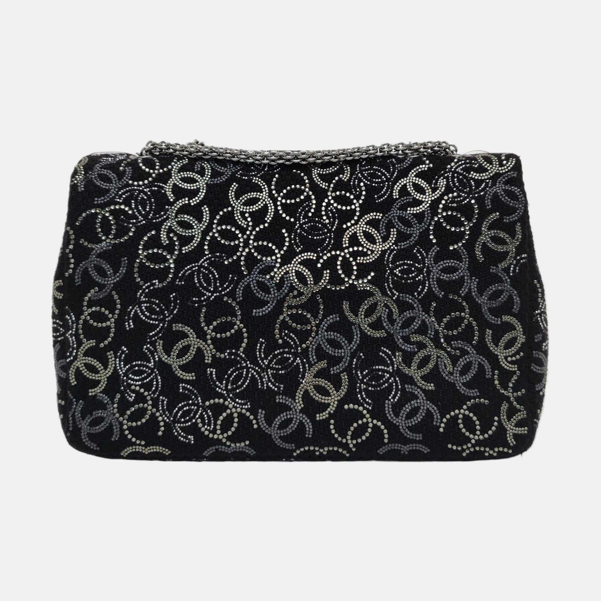 Authenticated pre-owned  Classic Flap Fabric Black - Shoulder Bag at Looply