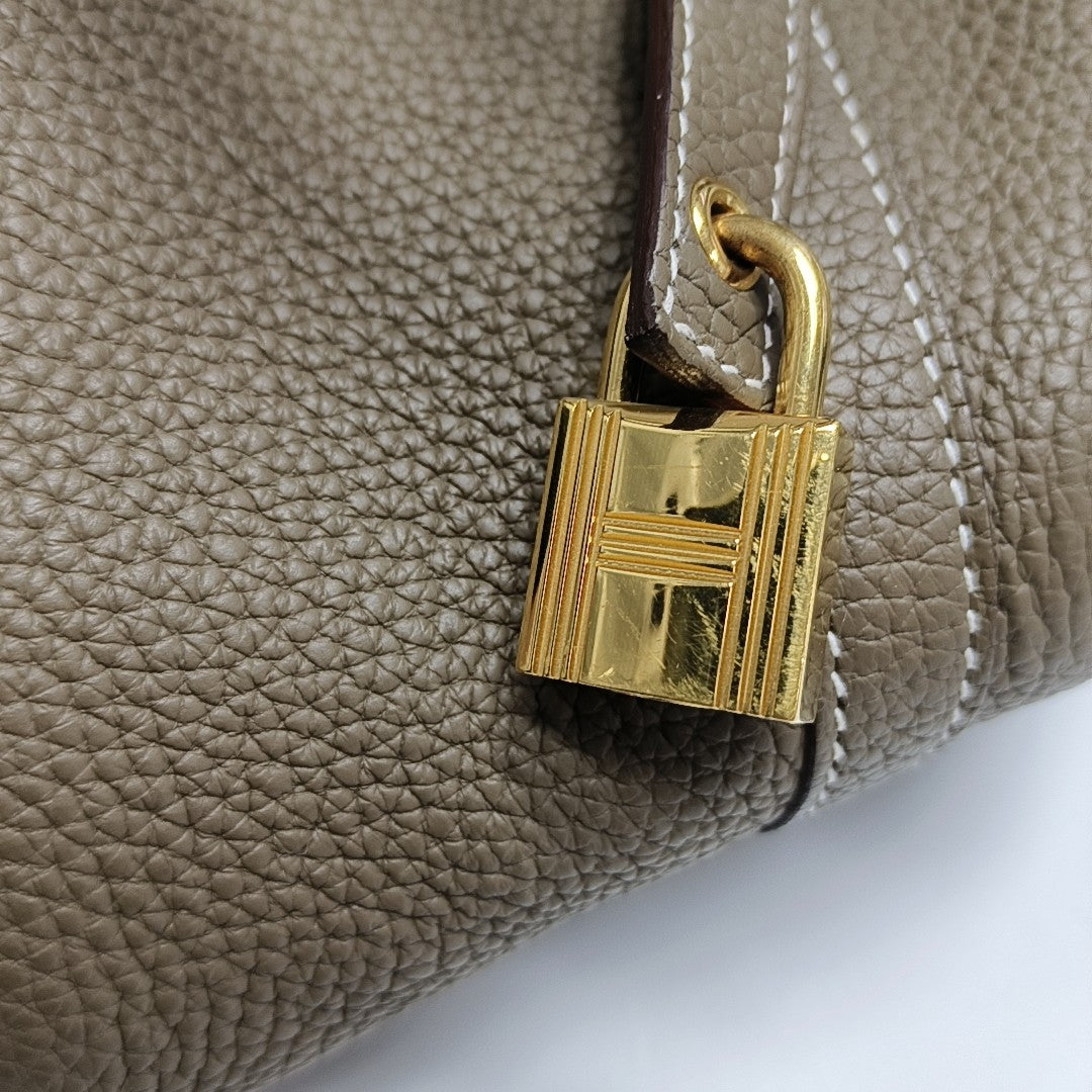 Authenticated pre-owned  Picotin Lock 22 Clemence Gray - Top Handle Bag at Looply