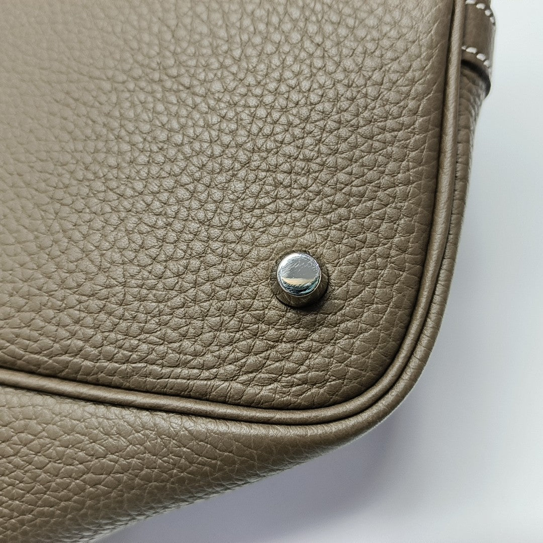 Authenticated pre-owned  Picotin Lock 22 Clemence Gray - Top Handle Bag at Looply