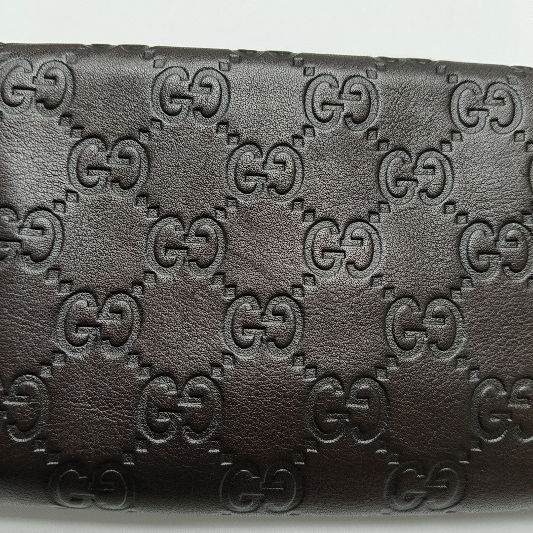Authenticated pre-owned  Microguccissima Monogram Calfskin Brown Wallet - Wallet at Looply