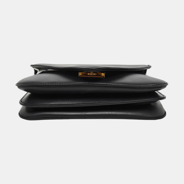 Authenticated pre-owned  Mount Calfskin Black - Shoulder Bag at Looply