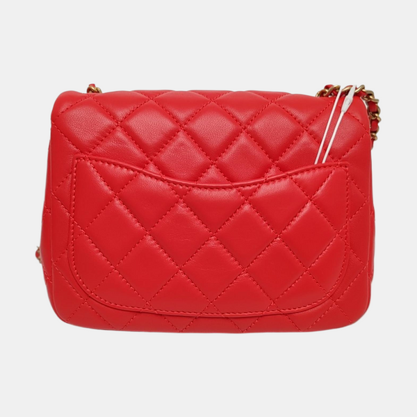 Authenticated pre-owned  Classic Flap Quilted Lambskin Red - Crossbody Bag at Looply
