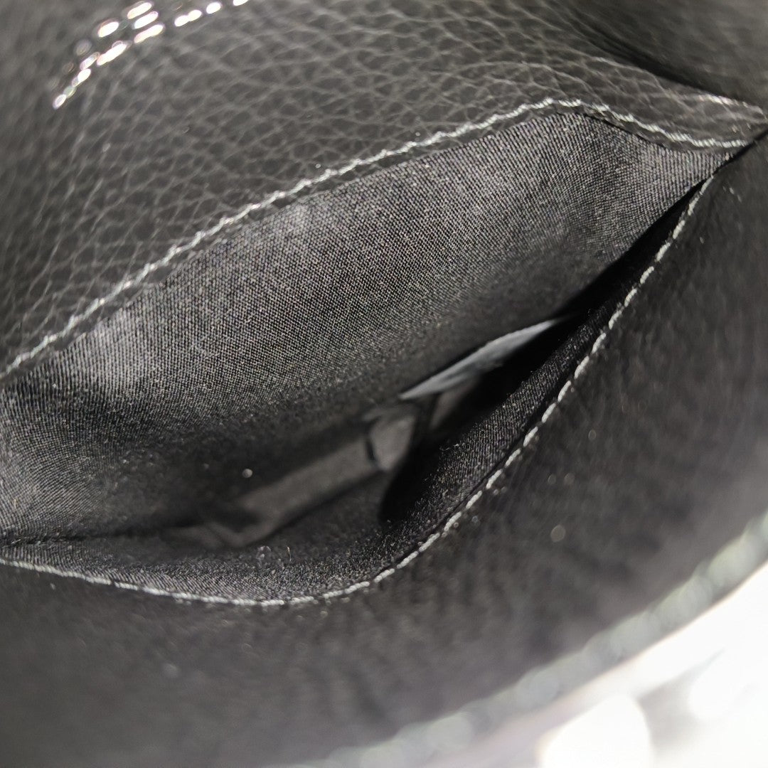 Oblique Canvas Black