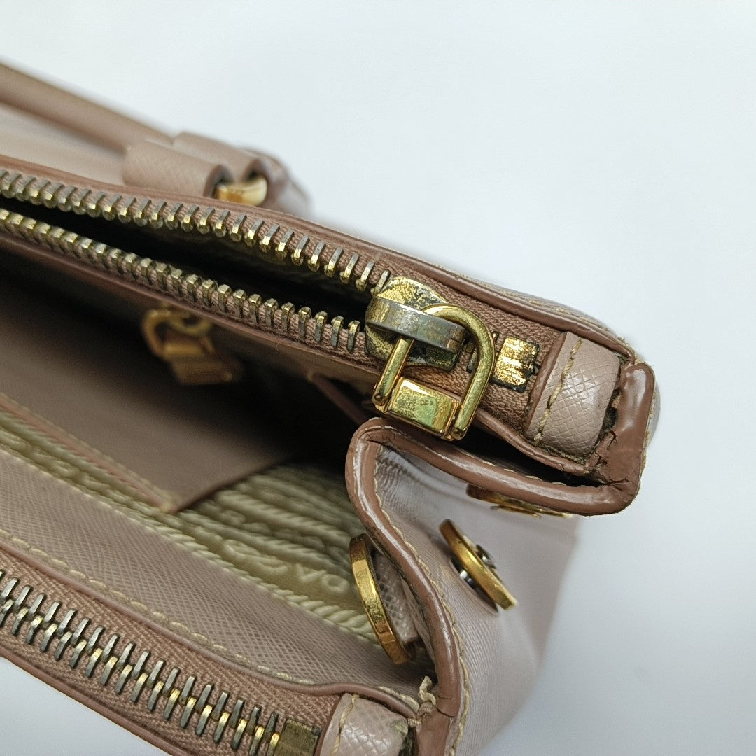 Galleria Medium Saffiano Calfskin Pink