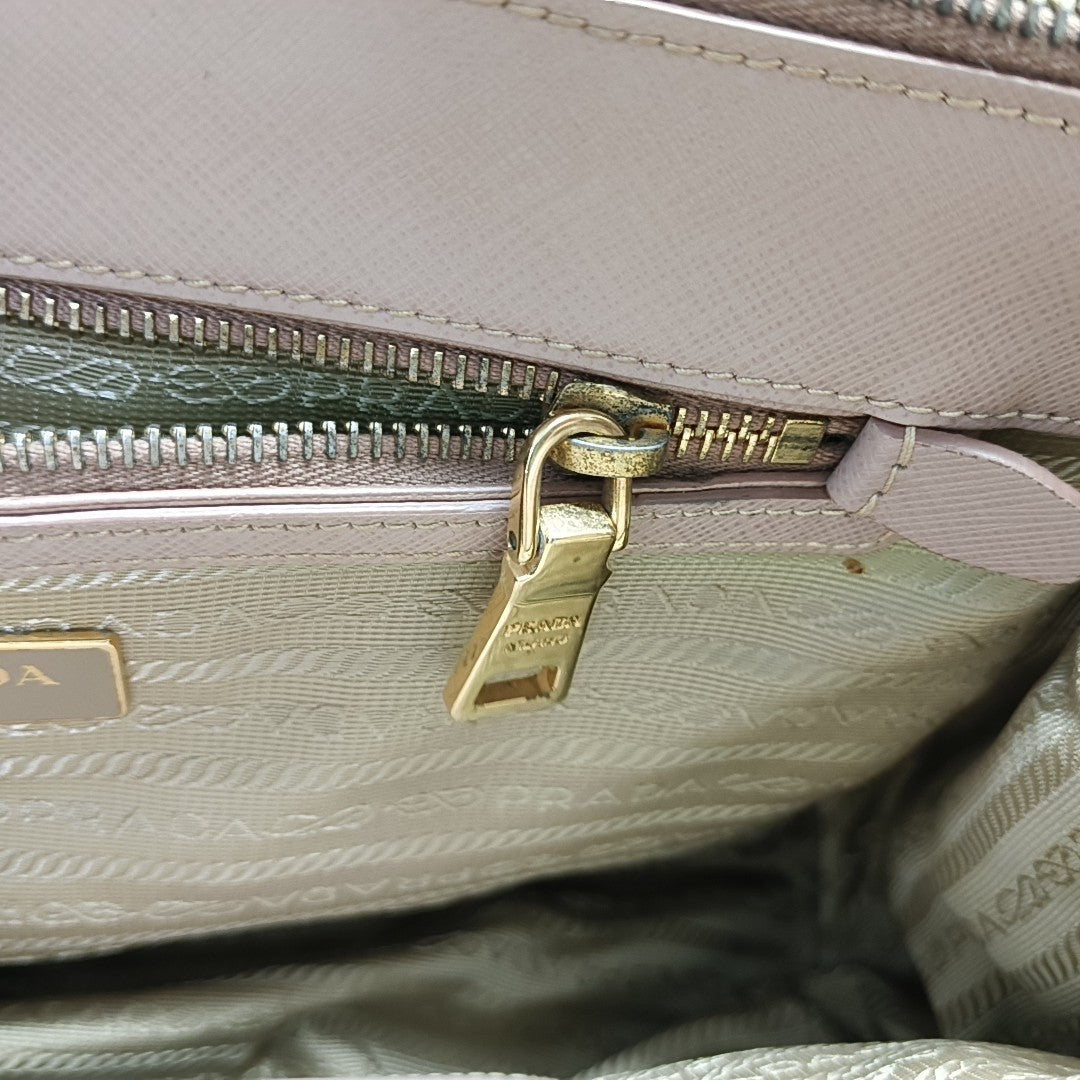 Galleria Medium Saffiano Calfskin Pink