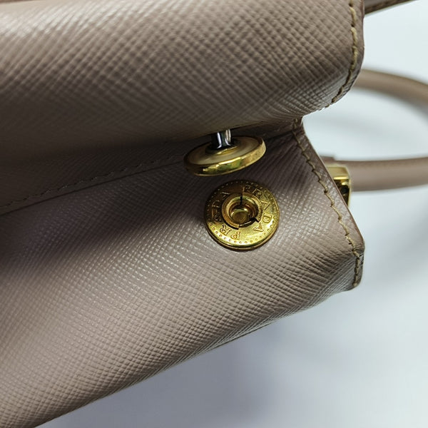 Galleria Medium Saffiano Calfskin Pink