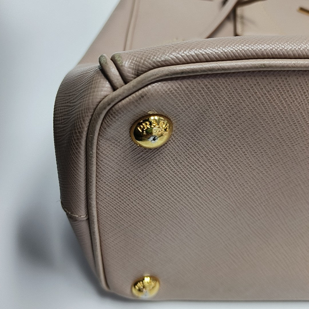 Galleria Medium Saffiano Calfskin Pink