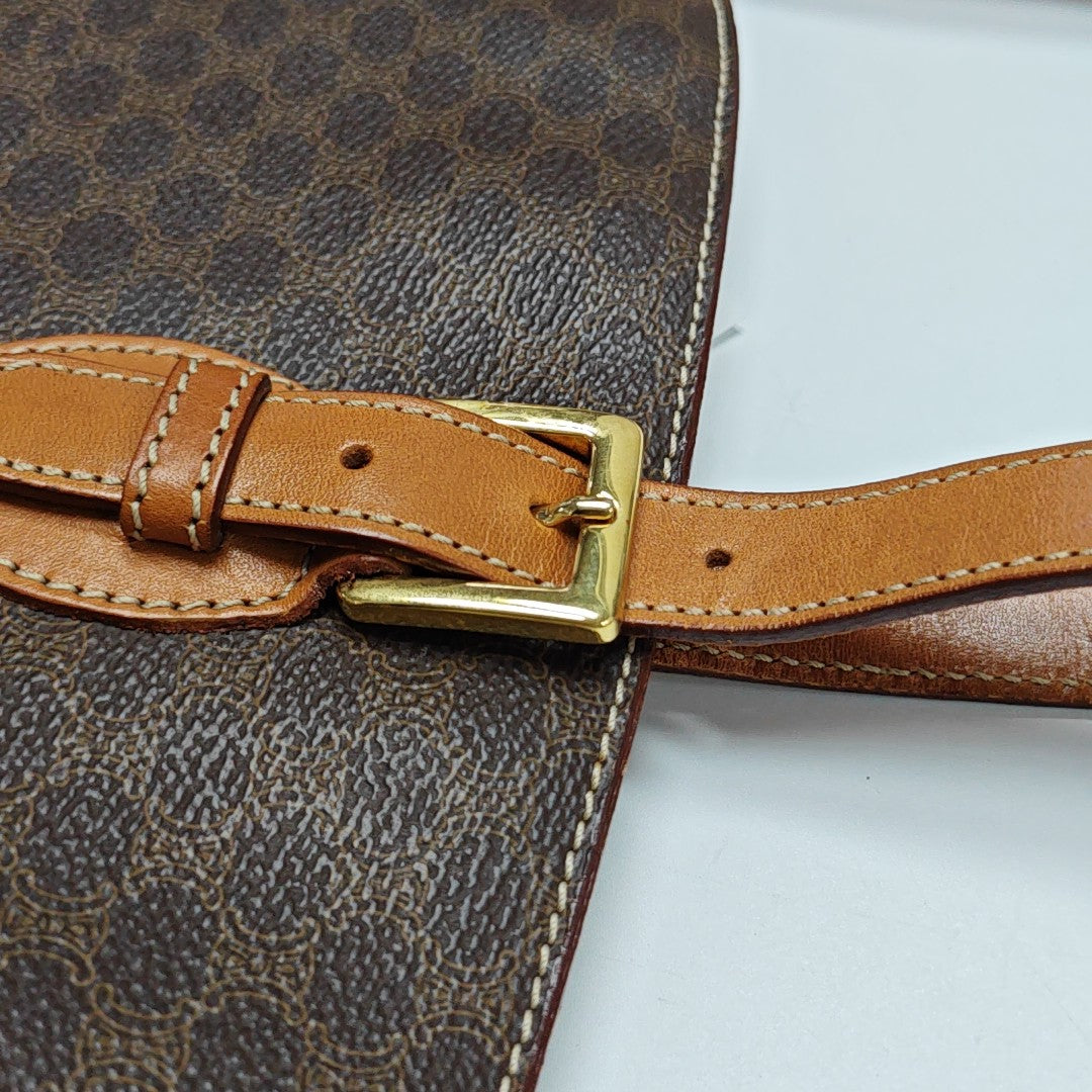 Coated Canvas Brown