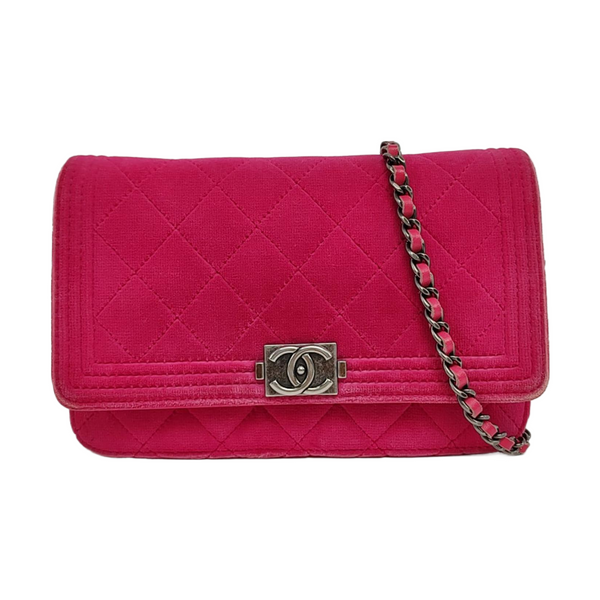 Authenticated pre-owned  Boy Chanel WOC Quilted Velvet Pink - Crossbody Bag at Looply