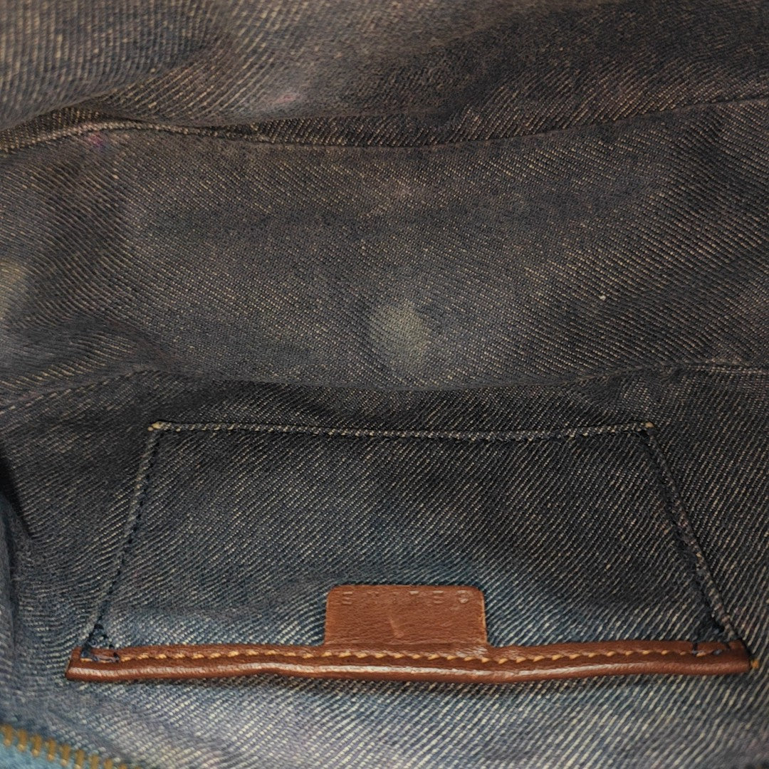 Canvas Blue