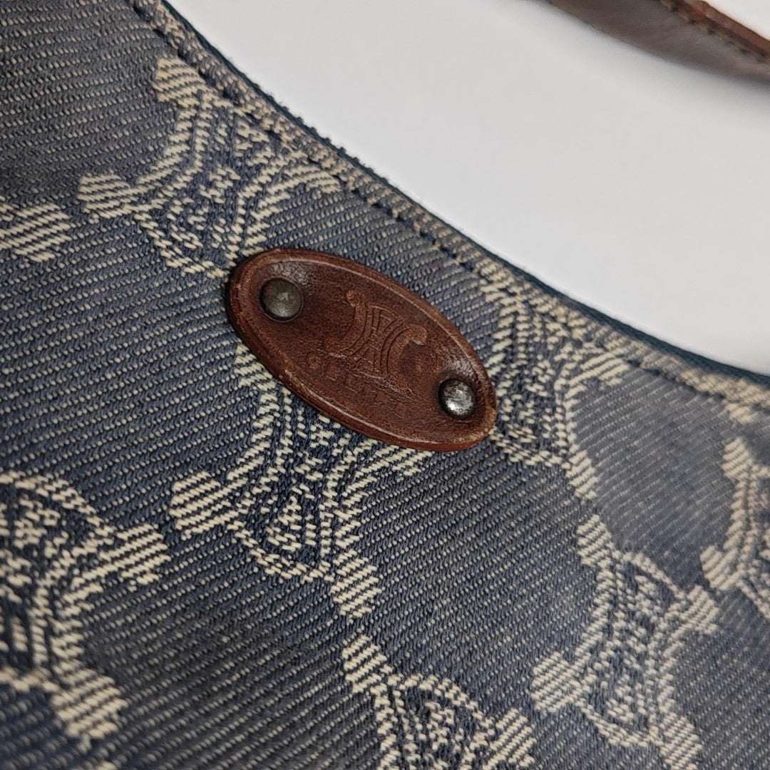 Canvas Blue