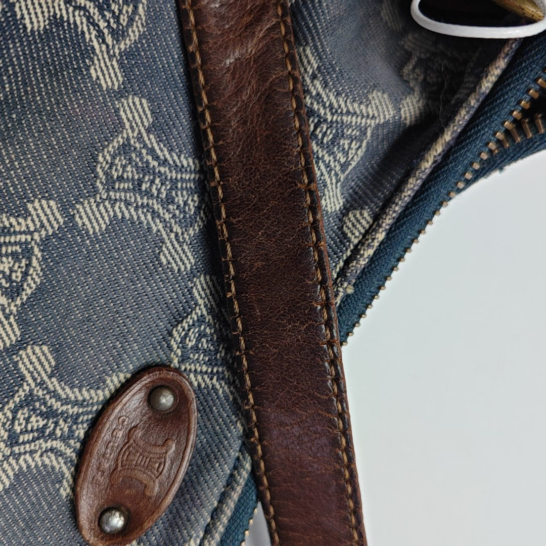 Canvas Blue