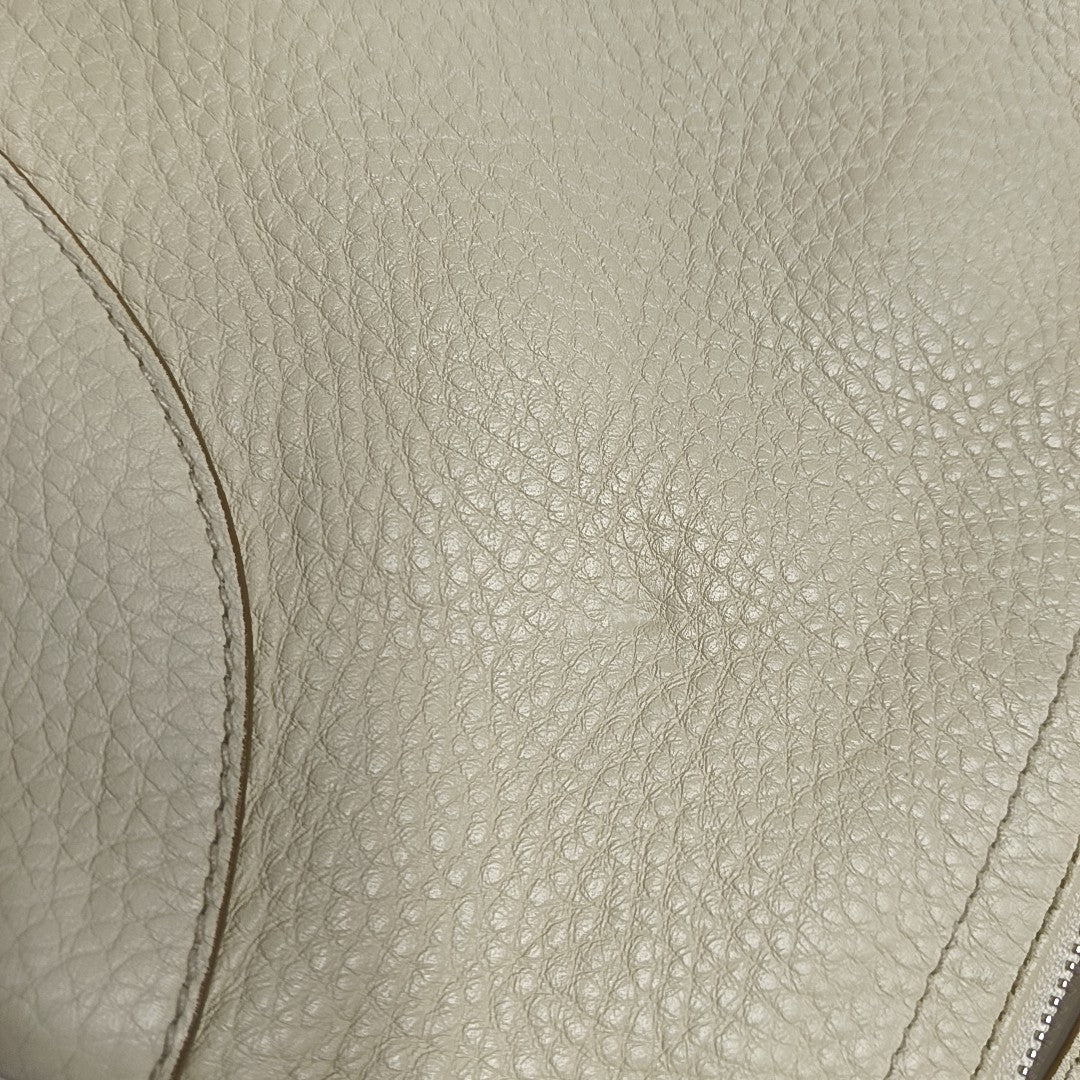 Calfskin White