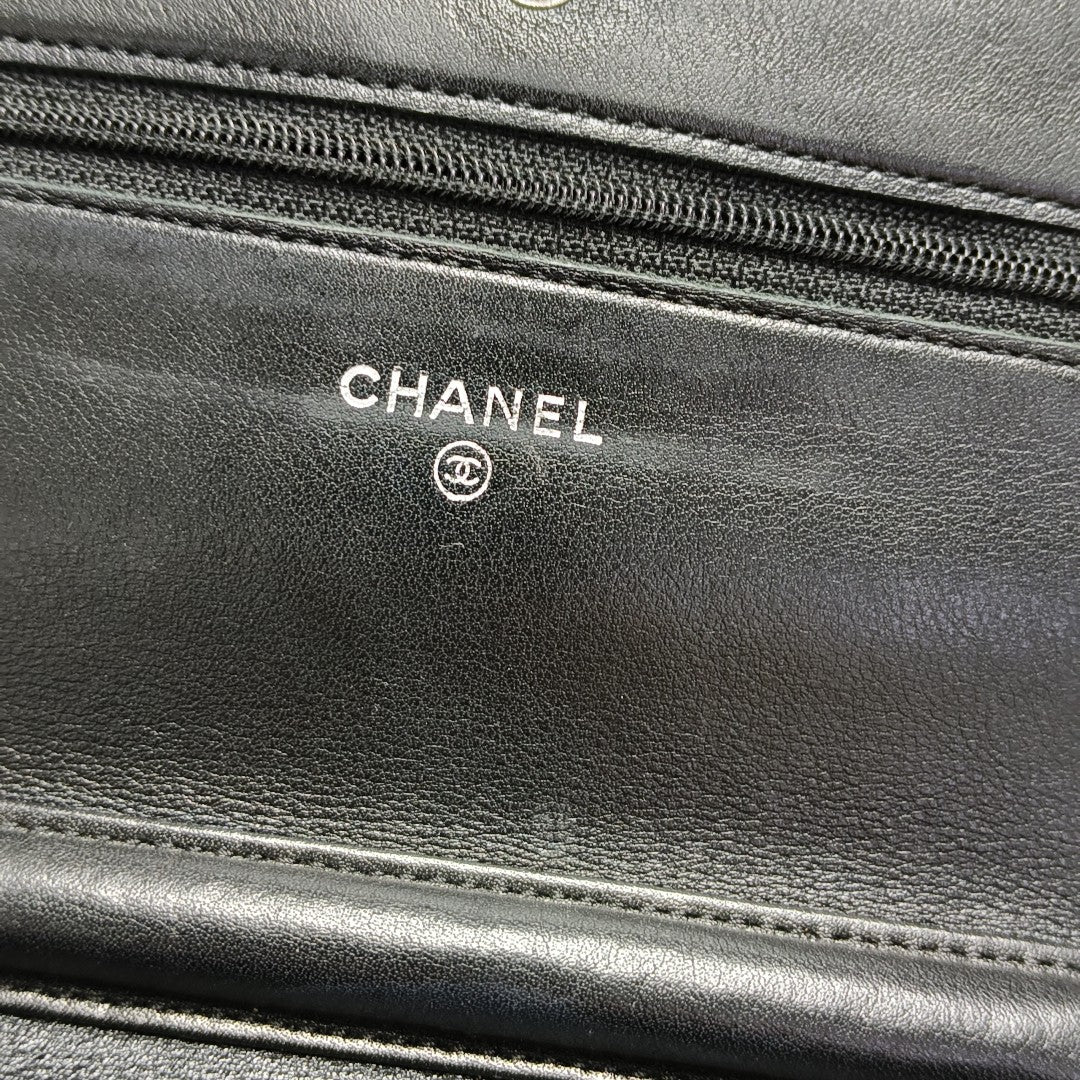 CIRCLED CC WOC Patent Leather Black