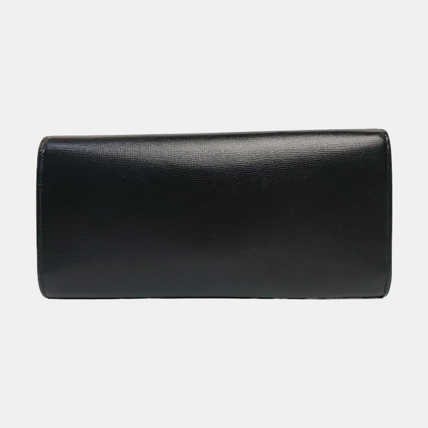 Authenticated pre-owned  GG Marmont Calfskin Black - Clutch at Looply