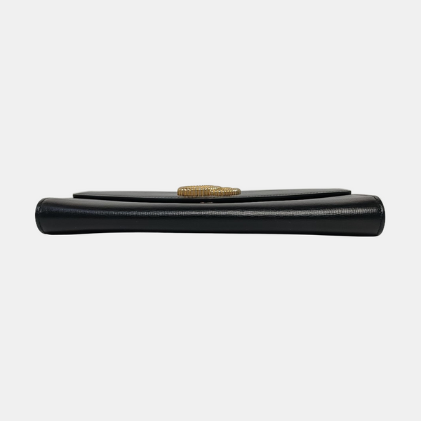 Authenticated pre-owned  GG Marmont Calfskin Black - Clutch at Looply
