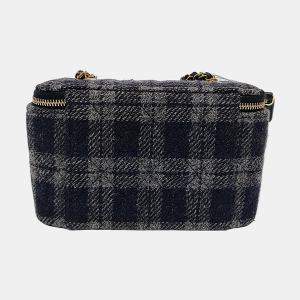 Authenticated pre-owned  Vanity Case Quilted Wool Blue - Shoulder Bag at Looply