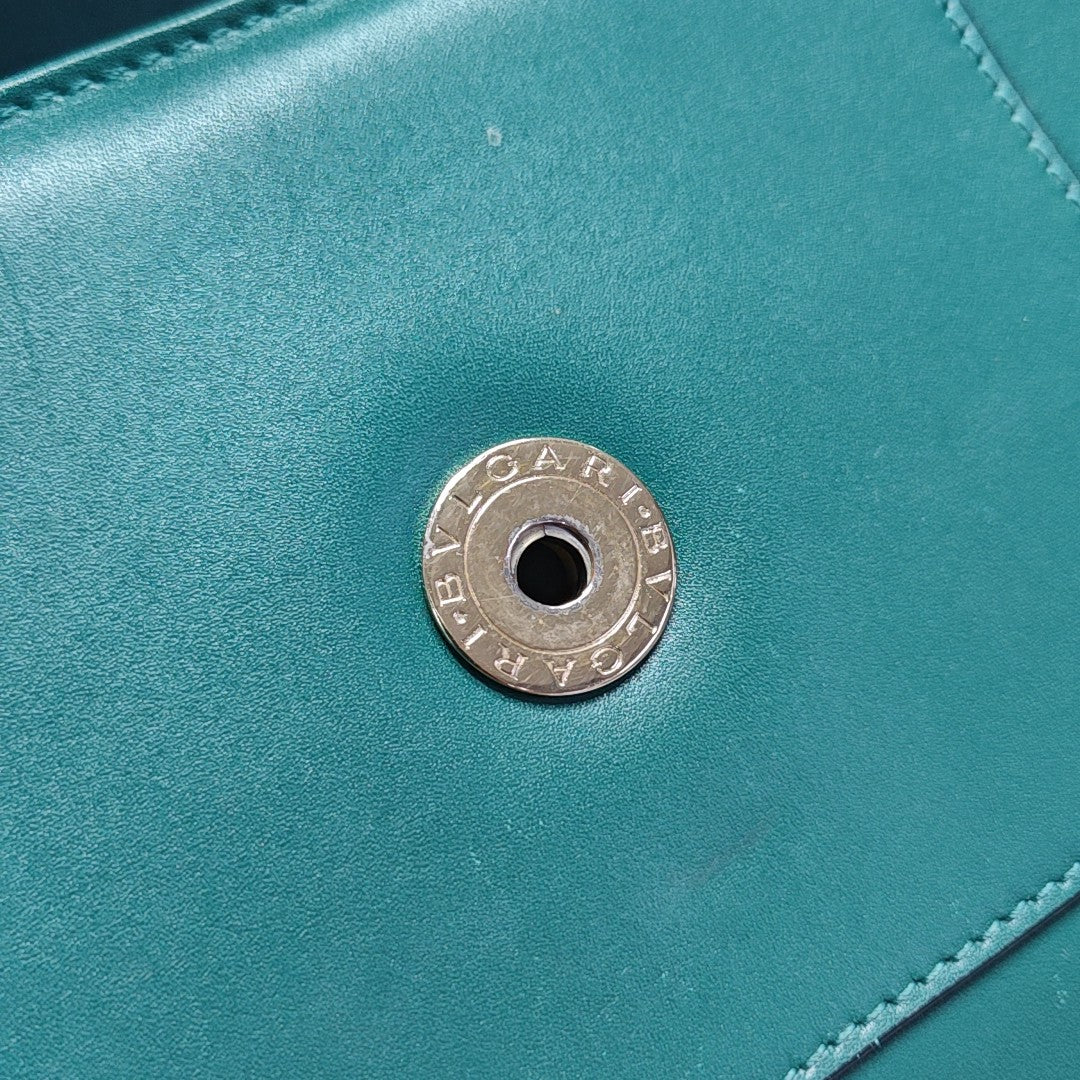 SERPENTI FOREVER Medium Calfskin Green