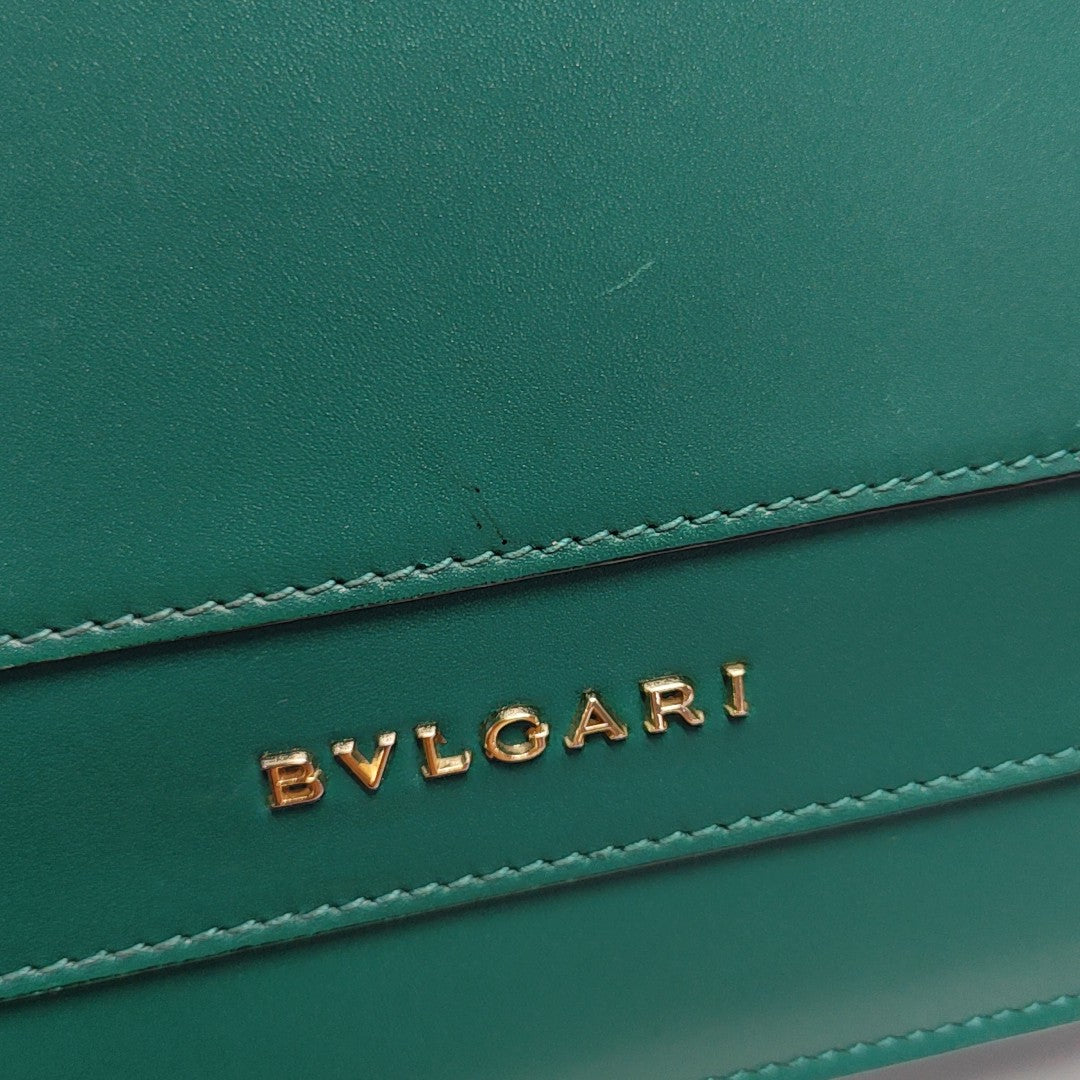 SERPENTI FOREVER Medium Calfskin Green